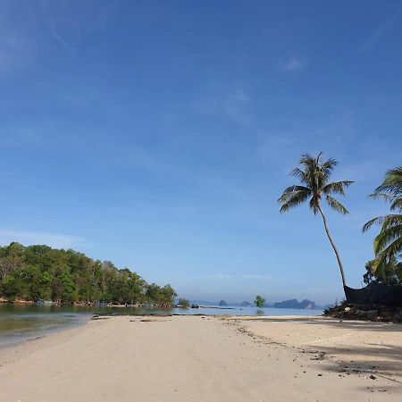 Sino Siam Hotel Klong Muang Beach Exterior photo